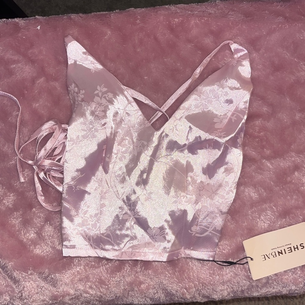 Cute pink top